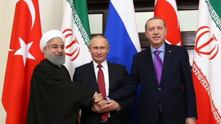 イラン外務省報道官、「イラン、ロシア、トルコの3者首脳会議は、地域の協調の機会｣