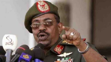 US seeks to divide Sudan into 5 parts: President Bashir