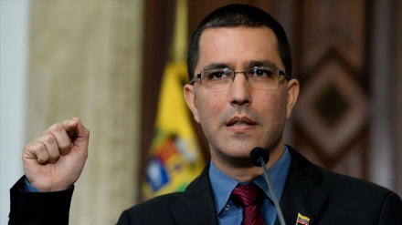 Arreaza a Moreno: No podemos tener traidores en Unasur