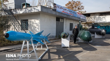Marinha iraniana apresenta uma gama de equipamentos recém-desenvolvidos