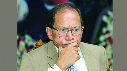 সাবেক প্রধান বিচারপতি এস কে সিনহাসহ ১১ জনের বিরুদ্ধে মামলা