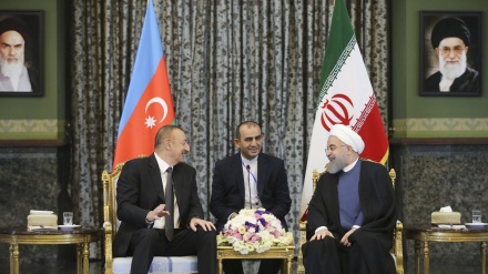 Ilham Aliyev se encontrou com o presidente iraniano, Hassan Rouhani