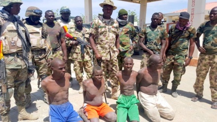 Nigeria: portavoce esercito, 700 ostaggi di Boko Haram sfuggite alla prigionia nel nord-est