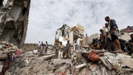 イエメン南西部に対するサウジの空爆で、１００名以上が死傷（動画）