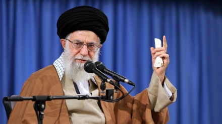  رهبر معظم انقلاب اسلامی: اگر روحانیت در میدان مبارزه نبود، انقلاب اسلامی به وقوع نمی‌پیوست