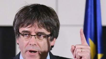 Spagna, Puigdemont: Rajoy riconosca esito elezioni 21 dicembre