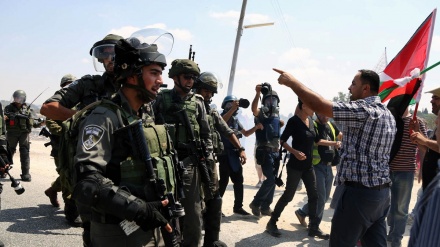 Një vajzë palestineze humb jetën për shkak të pengesave të sionistëve