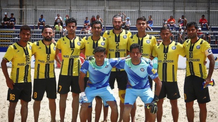 Equipe de Futebol de praia Pars Jonoobi  ficou no segundo lugar no Mundialito 2017 no Brasil