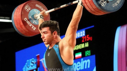 重量挙げの世界選手権で、イランの選手が金メダル2個を獲得