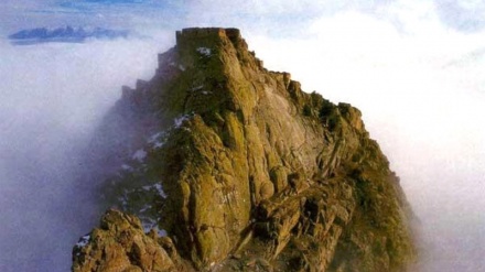 Turismo de Irán:Castillo Babak en provincia de Azerbaiyán Oriental,noroeste(Time Lapse)