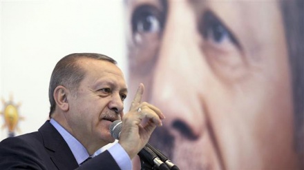 Gerusalemme, Macron chiede a Erdogan di aiutare a 