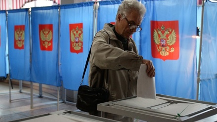 Россияда президент сайловида овоз бериш бошланди  