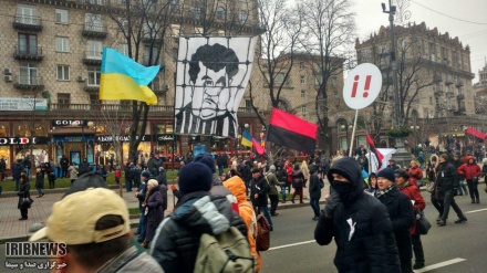 Ukrayna'da yaşanan huzursuzlukta 32 güvenlik görevlisi yaralandı