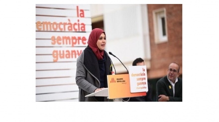 Najat, la prima deputata musulmana in Catalogna