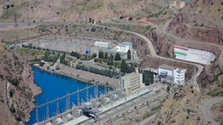 سد  نیروگاه برق  آبی نارک  در حال  آب گیری است 