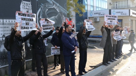 Bokuədə bıə Amerkə səforəti vədə etirazinə mitinq.