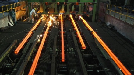 İran'dan Irak'a 500 ton çelik ihracatı