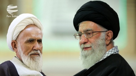 İslam İnkılabı Rehberi'nden Hüccetül-İslam Hairi Şirazi için taziye mesajı