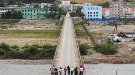 China places tougher limits on trade with North Korea