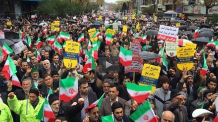 Iraniyawa A Duk Fadin Kasar Suna Gudanar Da Zanga Zangar Yin Allah Wadai Da Masu Tayar Da Fitina