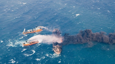 アメリカが、イランの水没した船舶や閉鎖した銀行に制裁を行使