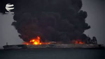 خبری از مفقود شدگان نفتکش آتش گرفته ایرانی در دسترس نیست