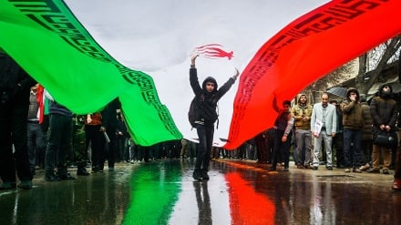 (FOTO) Manifestazioni di massa contro i complottisti - 2