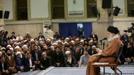 mertebesi belent ýolbaşçy Eýranda ýüze çykan gozgalaňlyklary planlaşdyranlary paş etdiler