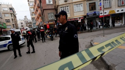 Milhares de curdos protestam contra a ofensiva turca em Afrin