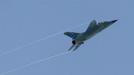 মহড়ার মধ্যেই মার্কিন যুদ্ধজাহাজকে হুঁশিয়ার করল ইরানি বিমান