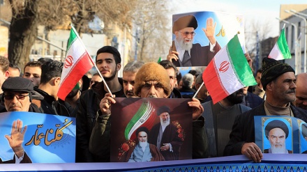 (ViDEO) Iran, cortei pro governativi in diverse citta'