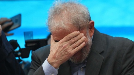Tribunal do Brasil impede o ex-presidente Lula de sair do país