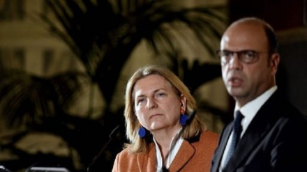 Austria, Kneissl: doppio passaporto è parte nostro accordo governo