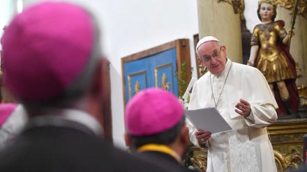 Papa pede perdão por abusos sexuais cometidos por sacerdotes no Chile