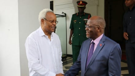 Lowassa ampongeza Rais Magufuli wa Tanzania, asema amefanya kazi nzuri