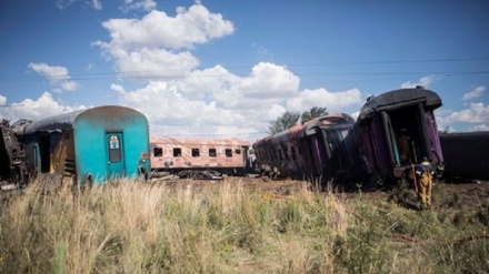 Sudafrica, almeno 18 morti e 268 feriti in incidente ferroviario