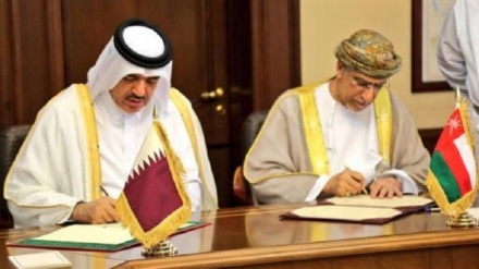 Qatar inks agreements with Oman amid Saudi blockade