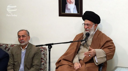 Líder Supremo: Inimigos sempre estão buscando uma chance de dar um golpe à nação iraniana (+fotos)