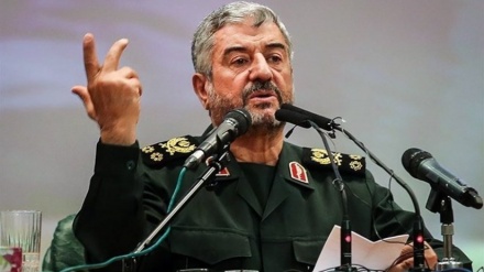 Jafari:Amerikalylar Sionistleriň islegi esasynda Eýrana garşy hereket edýändirler