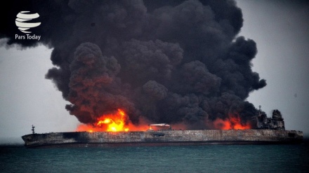 Эрон нефт ташувчи кемасидан яна икки нафар инсоннинг жасади топилди