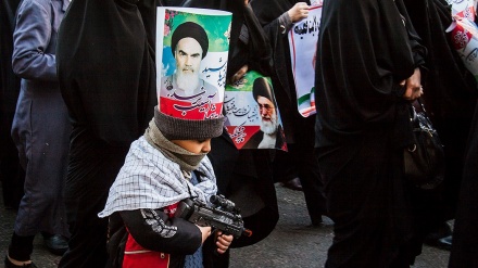 (FOTO) Manifestazioni di massa contro i complottisti - 1