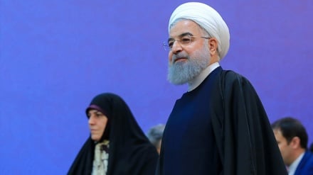 イラン大統領、「イラン国民は、共和制とイスラムから引き返すことはない」