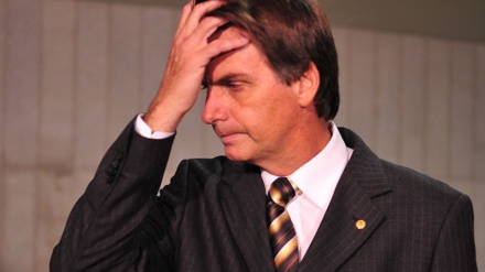 Bolsonaro emprega funcionária fantasma