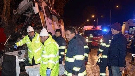 Acidente com ônibus mata 11 pessoas e deixa 46 feridos na Turquia