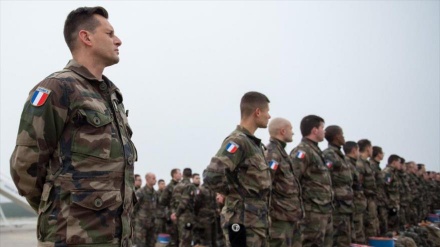 A França desdobra 300 soldados na Lituânia perante a 