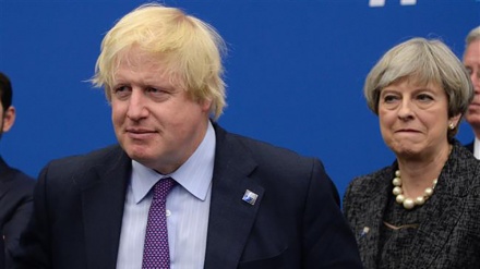 Brexit: May, 'mio piano unica chance'. Boris controreplica, 'follia'