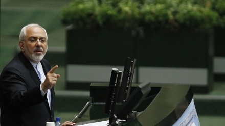 Zarif para Trump: Faça um melhor trabalho de fabricação
