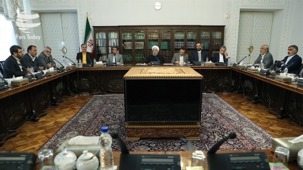Presidente Rouhani: Economia do Irã está à frente da média global