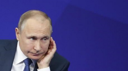 Russia, Putin verso la riconferma cerca di conquistare giovani