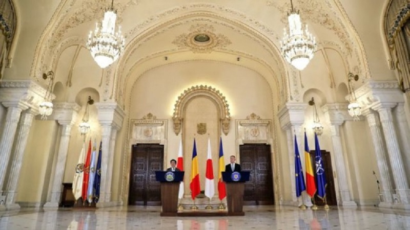 安倍総理大臣とルーマニアのヨハニス大統領